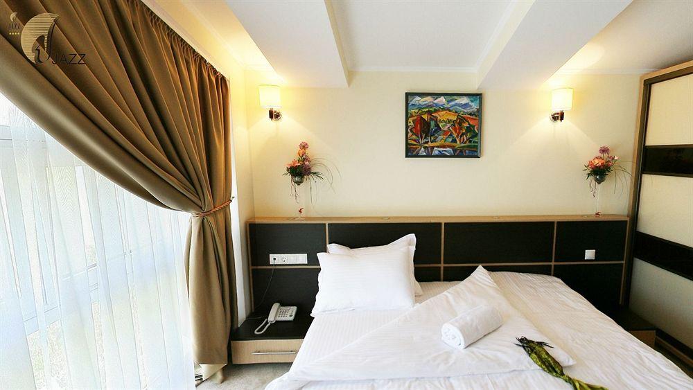 Jazz Hotel Chisinau Ngoại thất bức ảnh